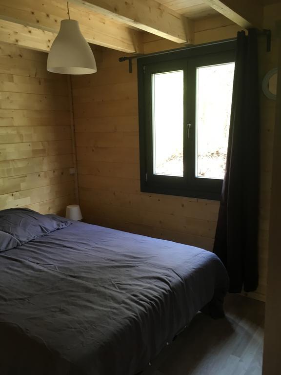 Parc Residentiel De Loisir : Le Loup Blanc Du Riou Hotel Barcelonnette Buitenkant foto